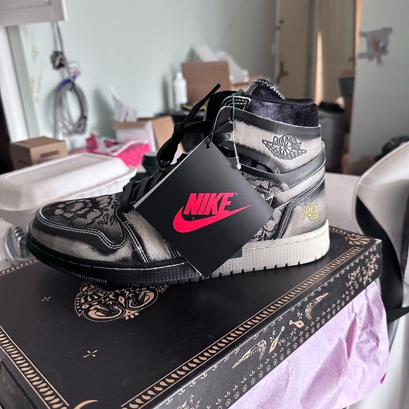 2023 Day of the dead Nike Halloween release Air Jordan CMFT ones - Picture 7 of 7